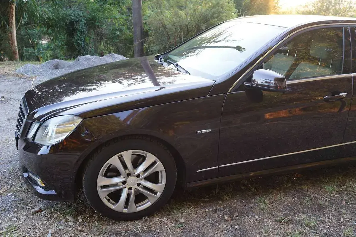 Usata Mercedes E350 Avantgarde 292 CV (214 kW) 2009 Marrone Berlina