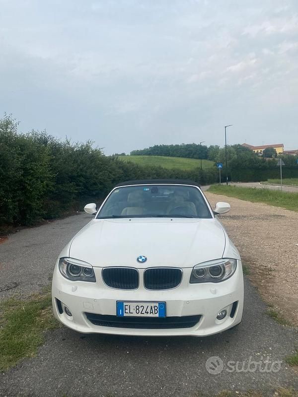 Bianco Usata 2012 BMW 120 Cabriolet Cabrio | 10.500 € (Buon prezzo) - Immagine 1/4