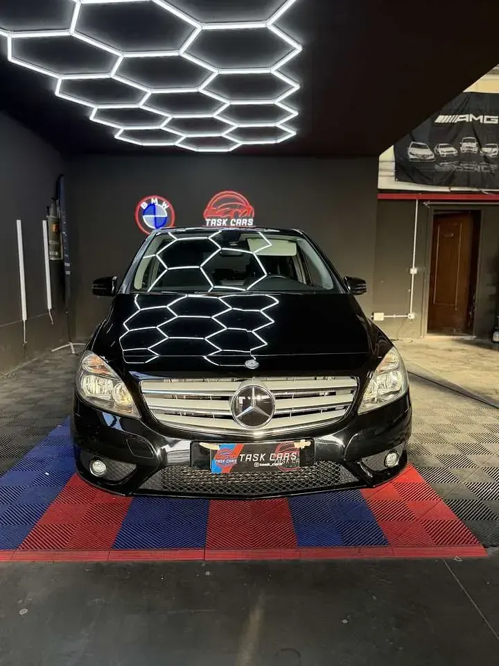 Usata Mercedes B180 Executive 109 CV (80 kW) 2013 Other Utilitaria