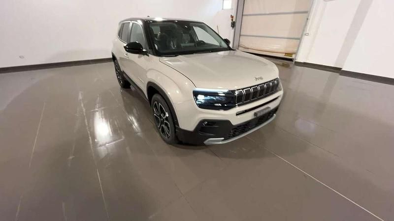 Nuova Jeep Avenger Summit 101 CV (74 kW) 2025 Stone tetto nero SUV