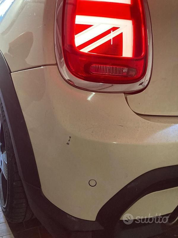 Usata Mini Cooper Classic 136 CV (100 kW) 2021 Bianco Utilitaria