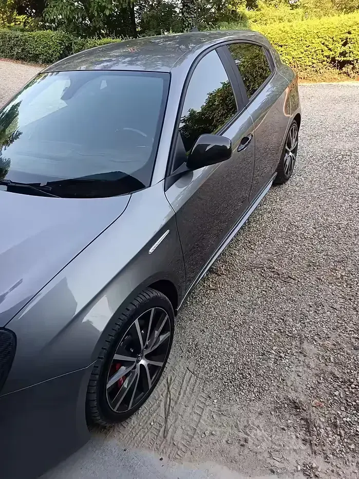 Usata Alfa Romeo Giulietta 120 CV (88 kW) 2020 Grigio Utilitaria