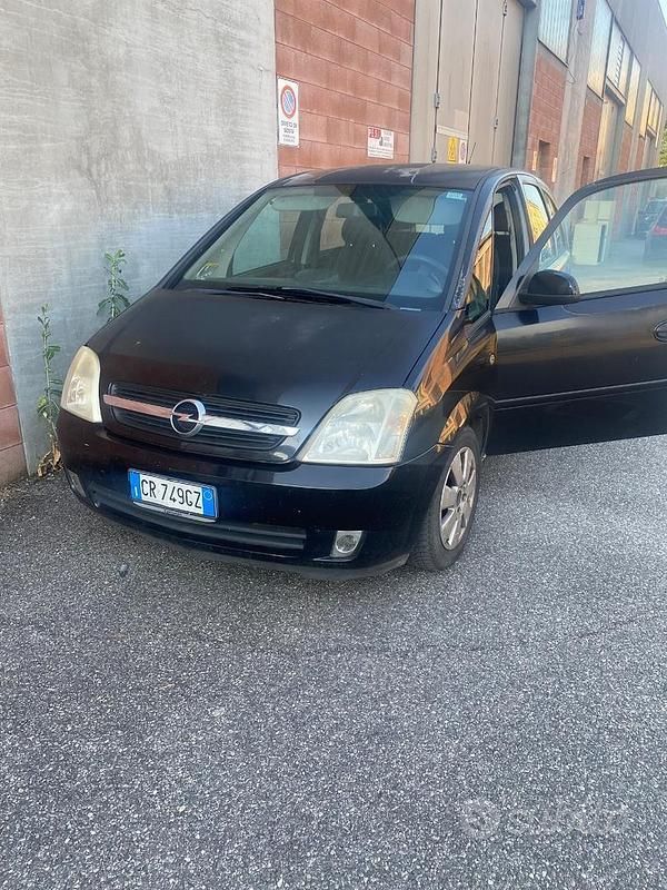 Usata Opel Meriva 101 CV (74 kW) 2005 Nero Monovolume