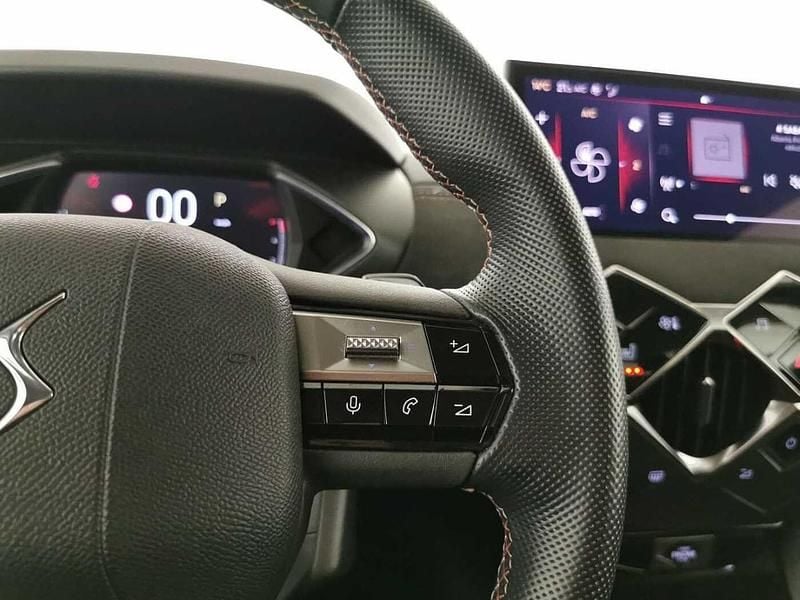 Usata DS Automobiles DS3 Performance 130 CV (95 kW) 2024 Bianco Utilitaria