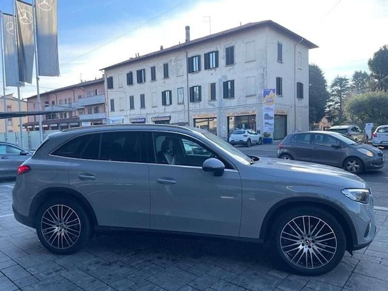 Usata Mercedes GLC200 Advanced Plus 204 CV (150 kW) 2024 Apli SUV