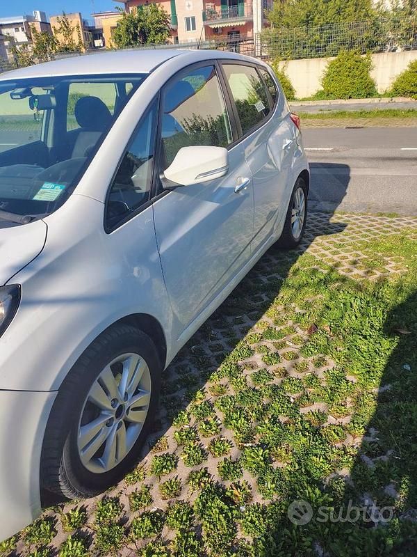 Usata Hyundai ix20 116 CV (85 kW) 2012 Bianco Utilitaria
