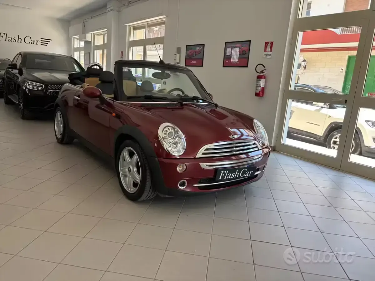Usata Mini Cooper Cabriolet 116 CV (85 kW) 2008 Rosso Cabrio