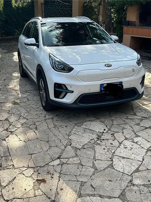 Bianco Usata 2022 Kia e-Niro SUV | 18.900 € - Immagine 1/1