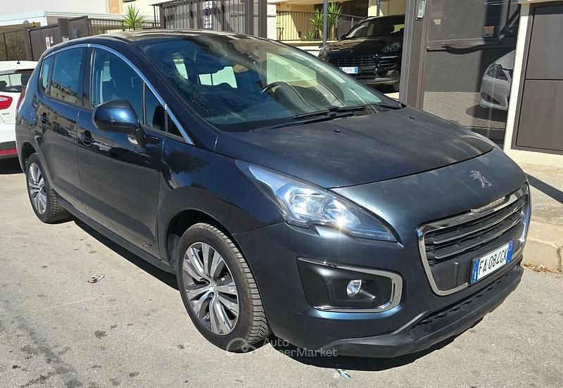 Usata Peugeot 3008 Allure 120 CV (88 kW) 2015 Blu Monovolume