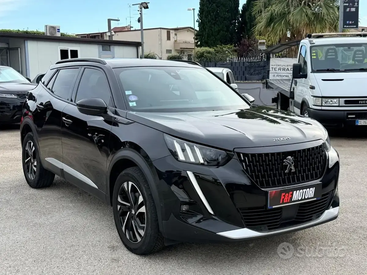 Usata Peugeot 2008 GT 131 CV (96 kW) 2021 Nero SUV