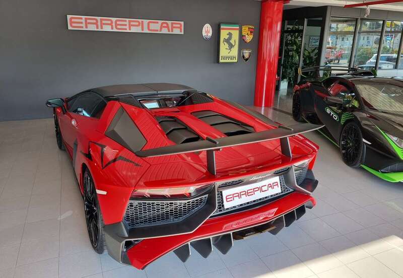 Usato 2016 Lamborghini Aventador 6.5 Benzin 751 CV (519.000 €)