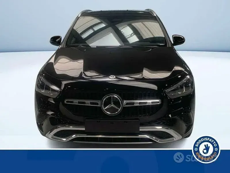Nuova Mercedes GLA200 150 CV (110 kW) 2026 Nero SUV