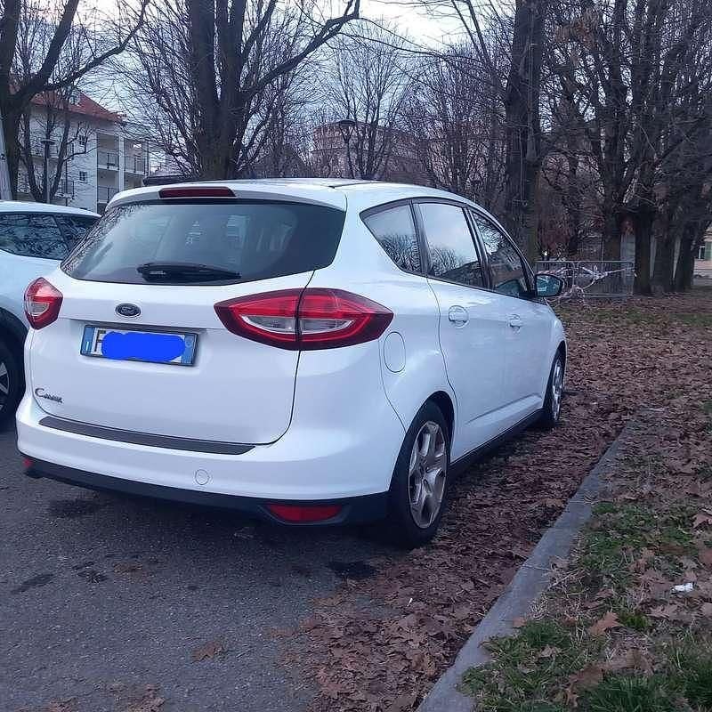 Usata Ford C-MAX Titanium 120 CV (88 kW) 2015 Monovolume