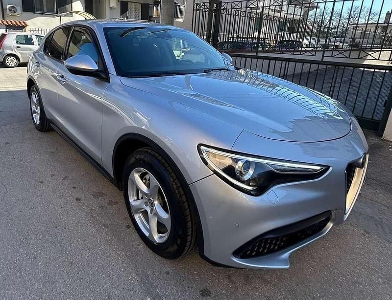 Usata Alfa Romeo Stelvio Business 190 CV (139 kW) 2018 SUV