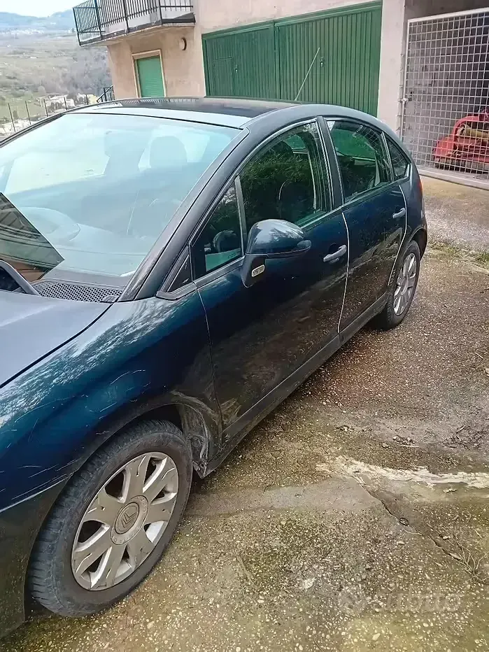 Usado Citroën C4 88 HP (64 kW) 2009 Azul Sedan