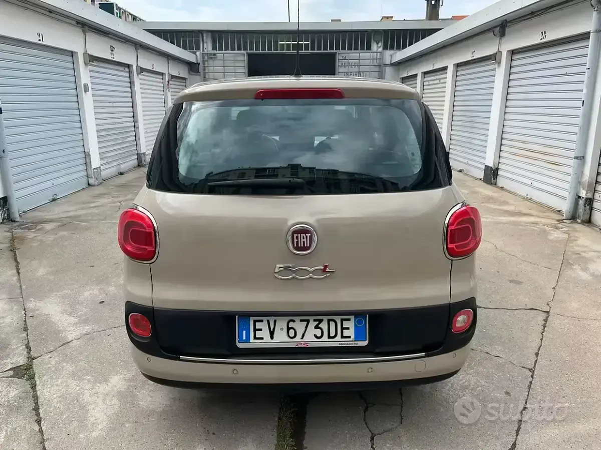 Usata Fiat 500L Living 105 CV (77 kW) 2014 Beige Monovolume