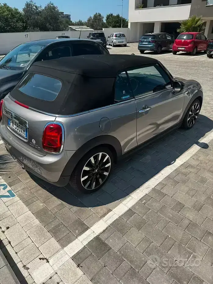 Usata Mini Cooper D Cabriolet 116 CV (85 kW) 2018 Grigio Cabrio