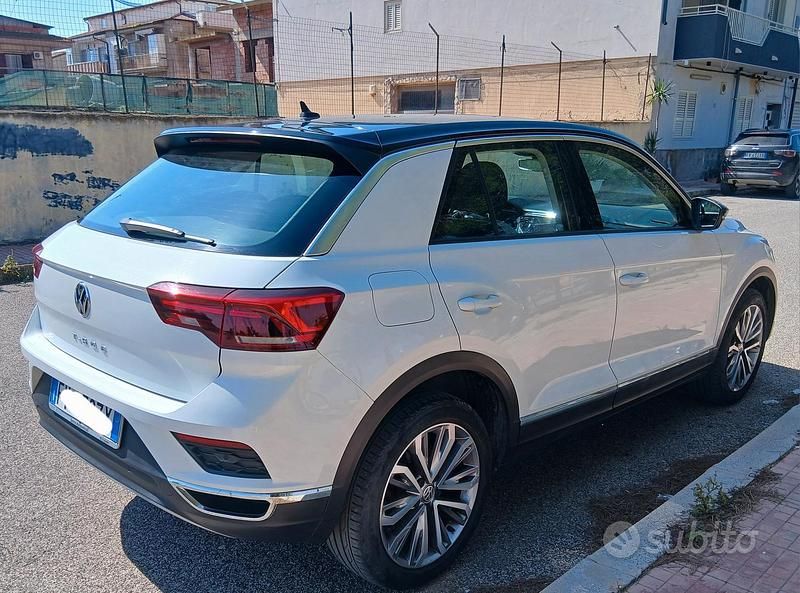 Usata VW T-Roc Advance 116 CV (85 kW) 2019 Bianco SUV