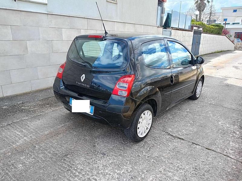 Usata Renault Twingo Dynamique 58 CV (42 kW) 2007 Nero Utilitaria