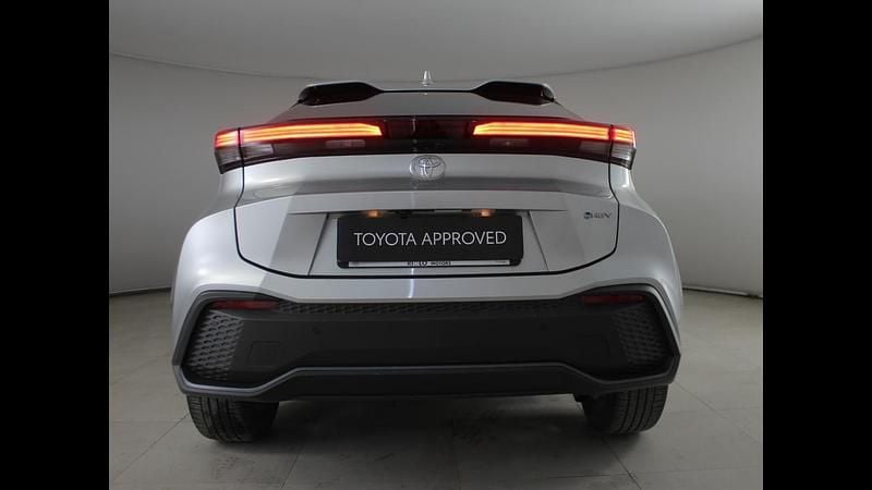 Gebraucht Toyota C-HR Trend 140 PS (102 kW) 2024 Silber SUV