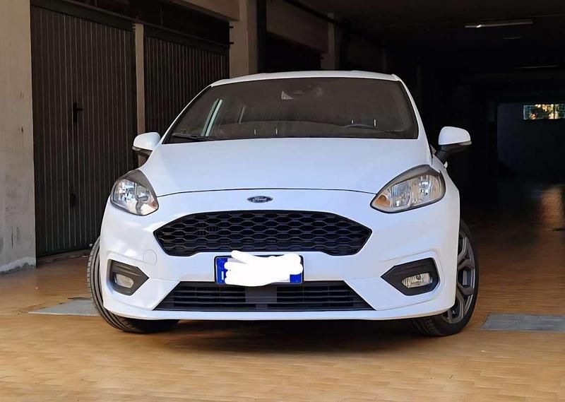 Usata Ford Fiesta ST-Line 125 CV (91 kW) 2018 Bianco Berlina