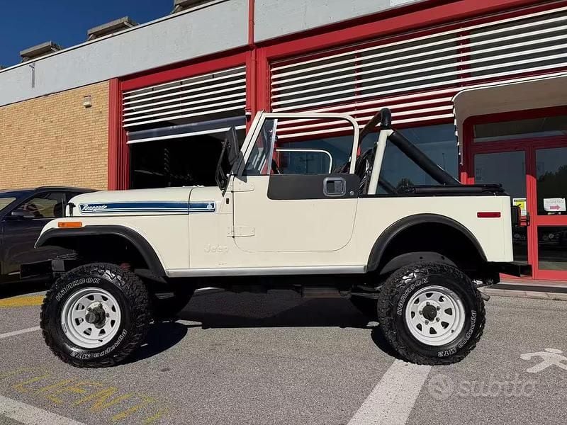 Usata Jeep CJ 53 CV (38 kW) 1982 Bianco SUV