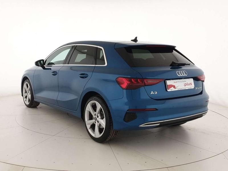 Usata Audi A3 Advanced 131 CV (96 kW) 2021 Blu atollo metallizzato Berlina