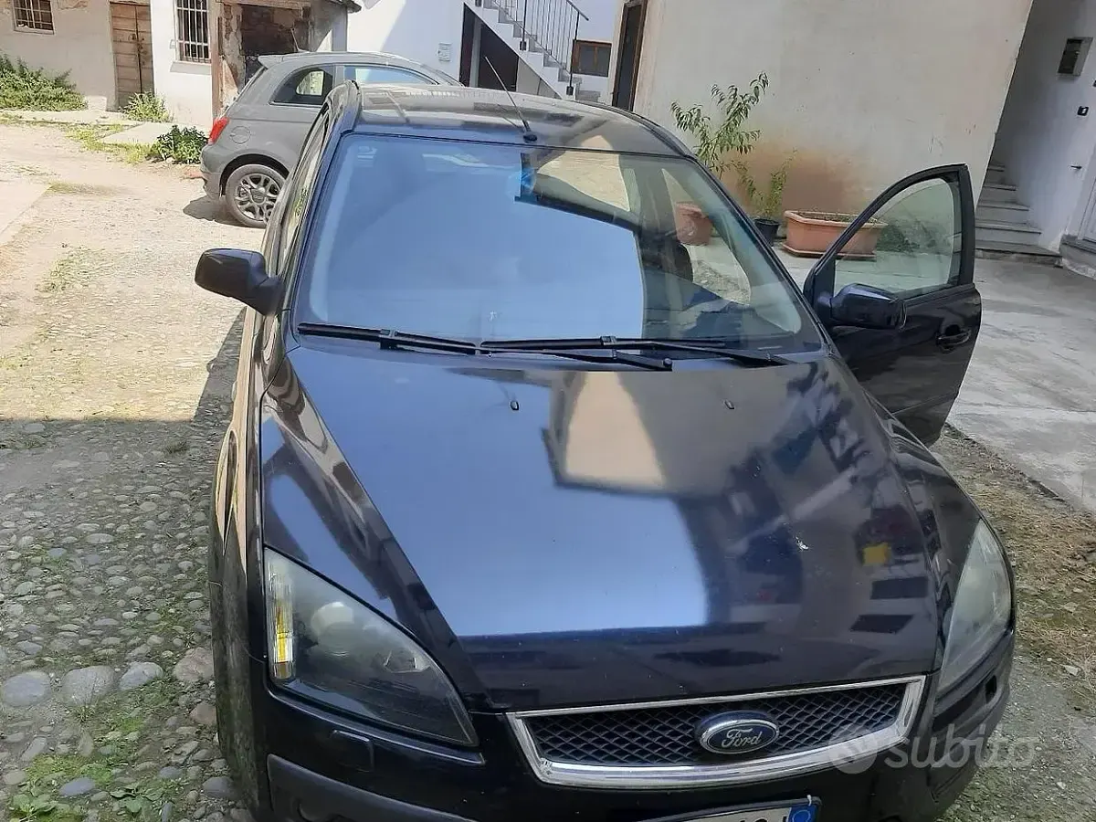 Usata Ford Focus 136 CV (100 kW) 2004 Nero Station wagon