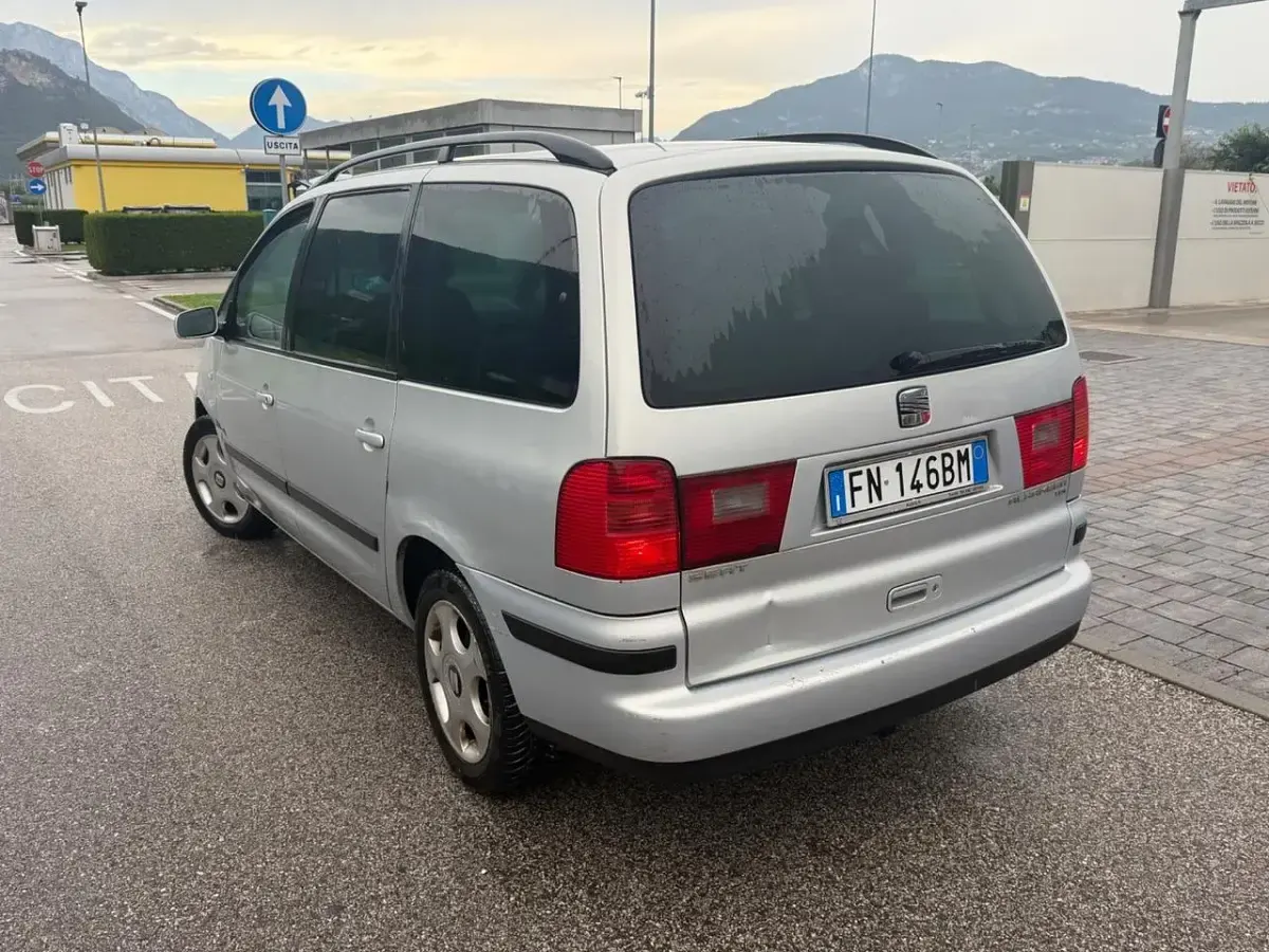 Usata Seat Alhambra 130 CV (95 kW) 2003 Monovolume