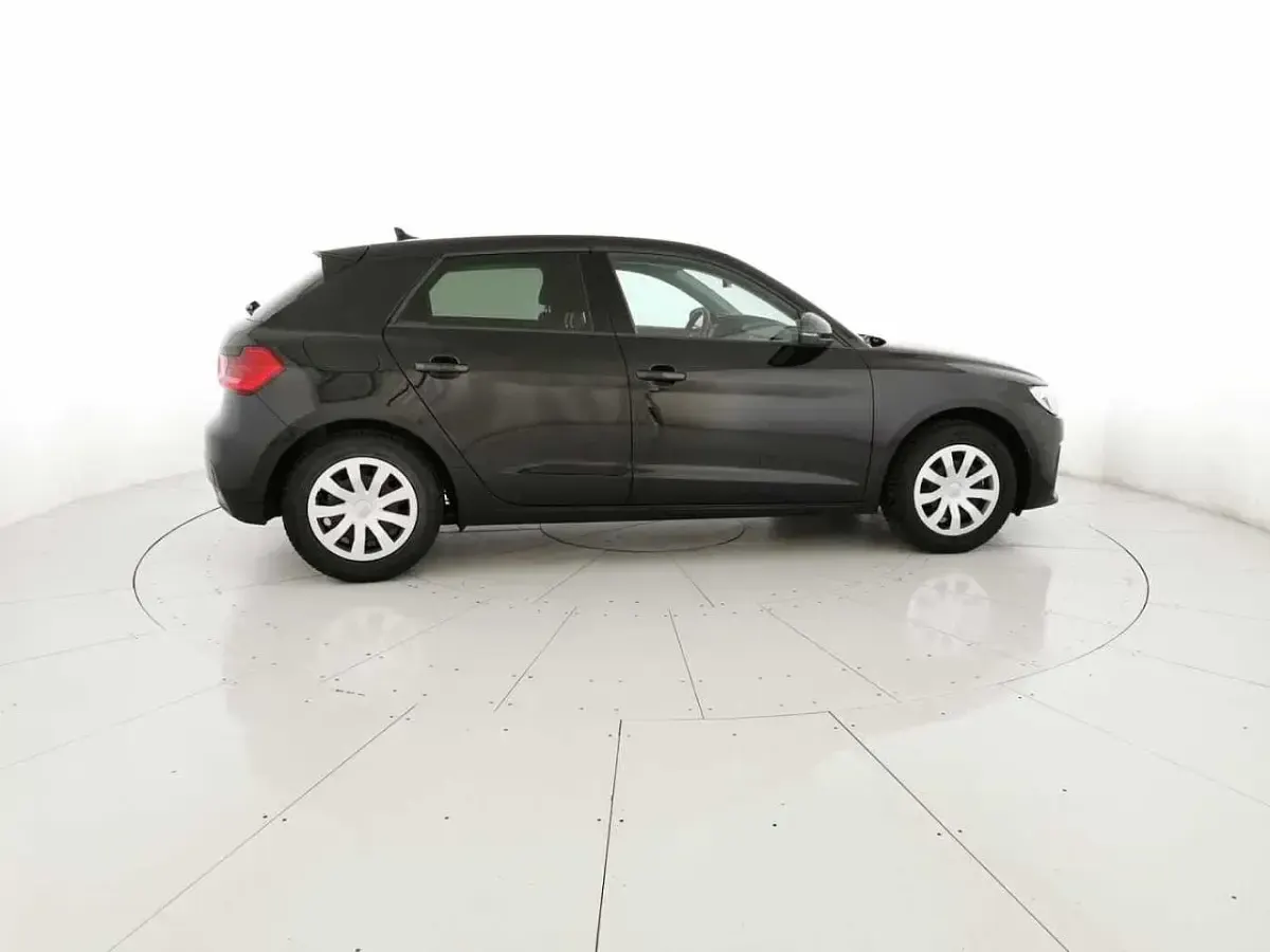 Brugt Audi A1 Sportback Business 116 HK (85 kW) 2025 Sort Hatchback