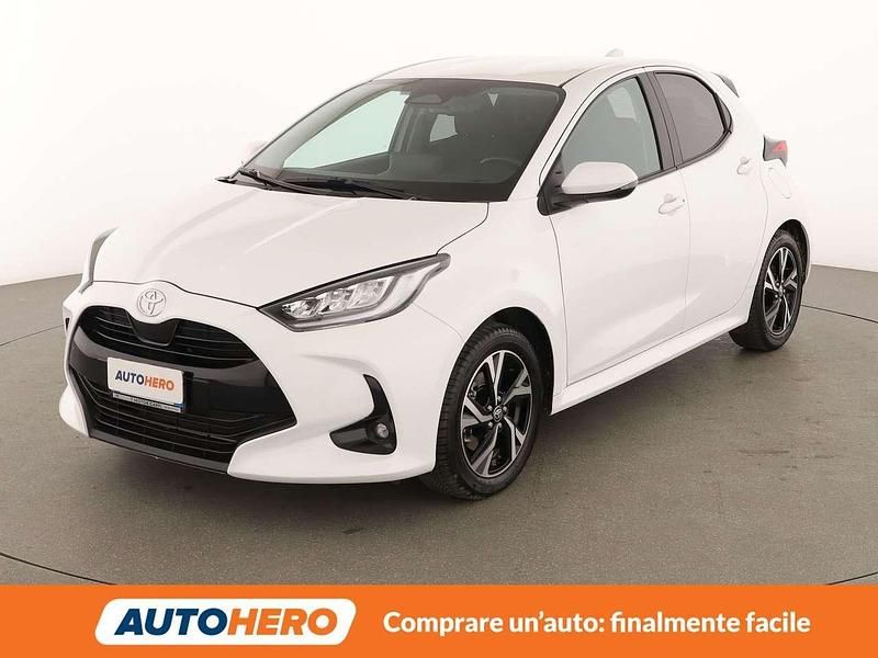 Usata Toyota Yaris Hybrid Trend 92 CV (67 kW) 2024 Bianco Utilitaria