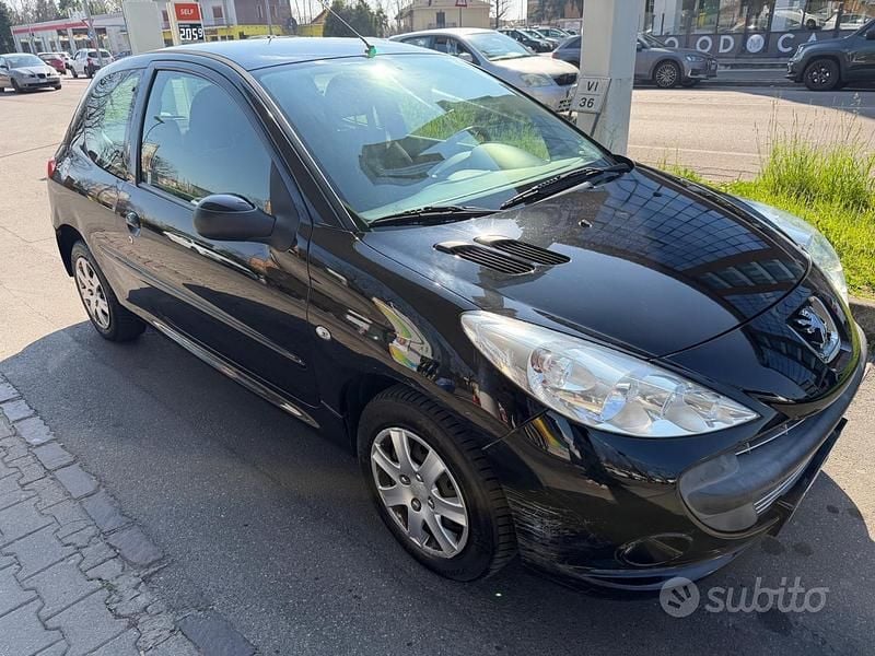 Begagnad Peugeot 206 60 HK (44 kW) 2010 Svart Sedan