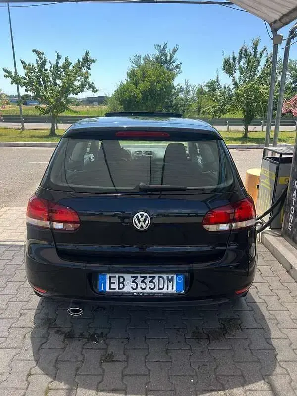 Usata VW Golf VI 105 CV (77 kW) 2010 Utilitaria