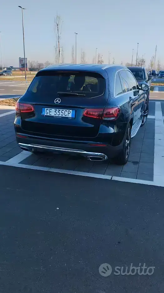 Usata Mercedes GLC200 163 CV (119 kW) 2021 Bluazzurro SUV
