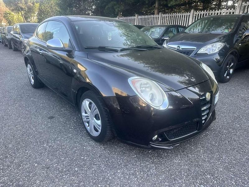 Begagnad Alfa Romeo MiTo Distinctive 155 HK (114 kW) 2009 Svart Halvkombi