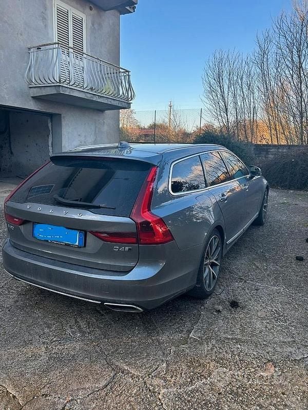 Usata Volvo V90 Inscription 190 CV (139 kW) 2017 Grigio Station wagon