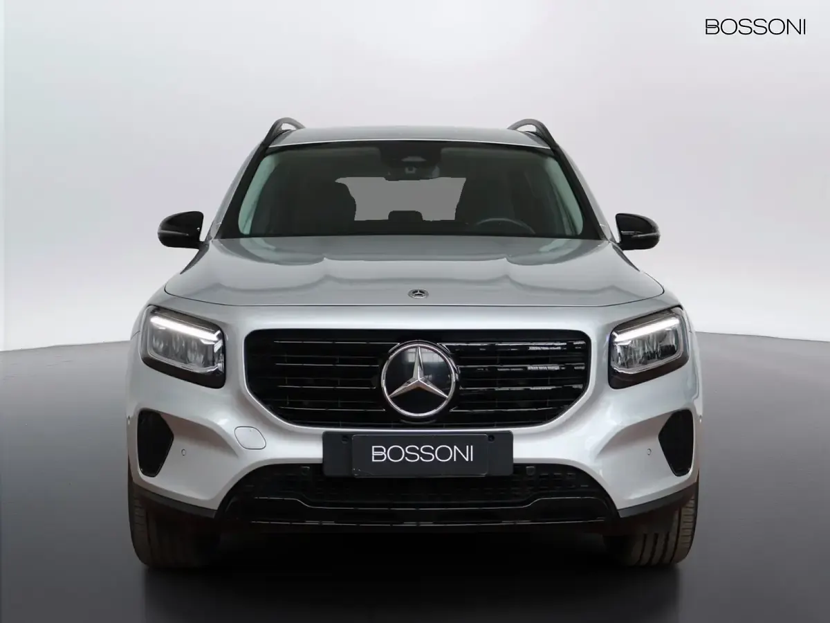 Usata Mercedes GLB200 Advanced Plus 150 CV (110 kW) 2024 Argento SUV