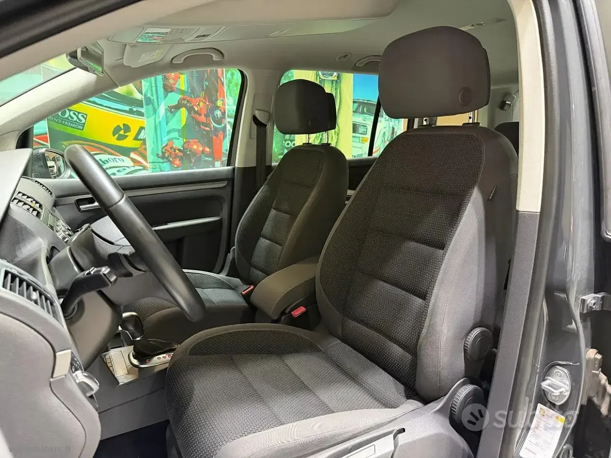 Usata VW Touran Business 150 CV (110 kW) 2015 Grigio Monovolume