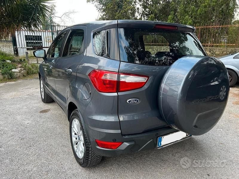 Usata Ford Ecosport Titanium 90 CV (66 kW) 2015 Grigio SUV