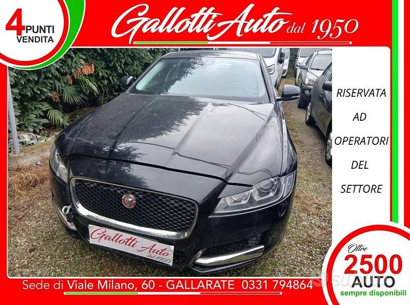 Usata Jaguar XF 180 CV (132 kW) 2018 Nero Berlina