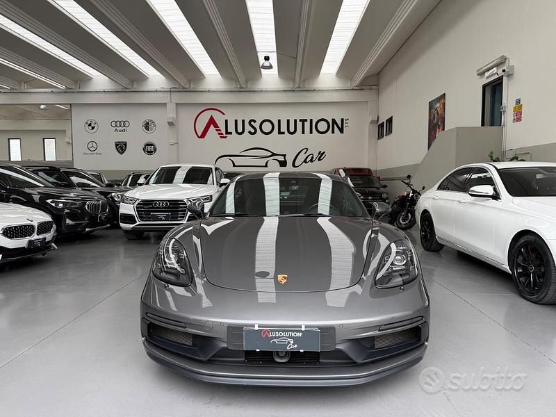 Usata Porsche 718 Cayman 400 CV (294 kW) 2021 Grigio Coupé