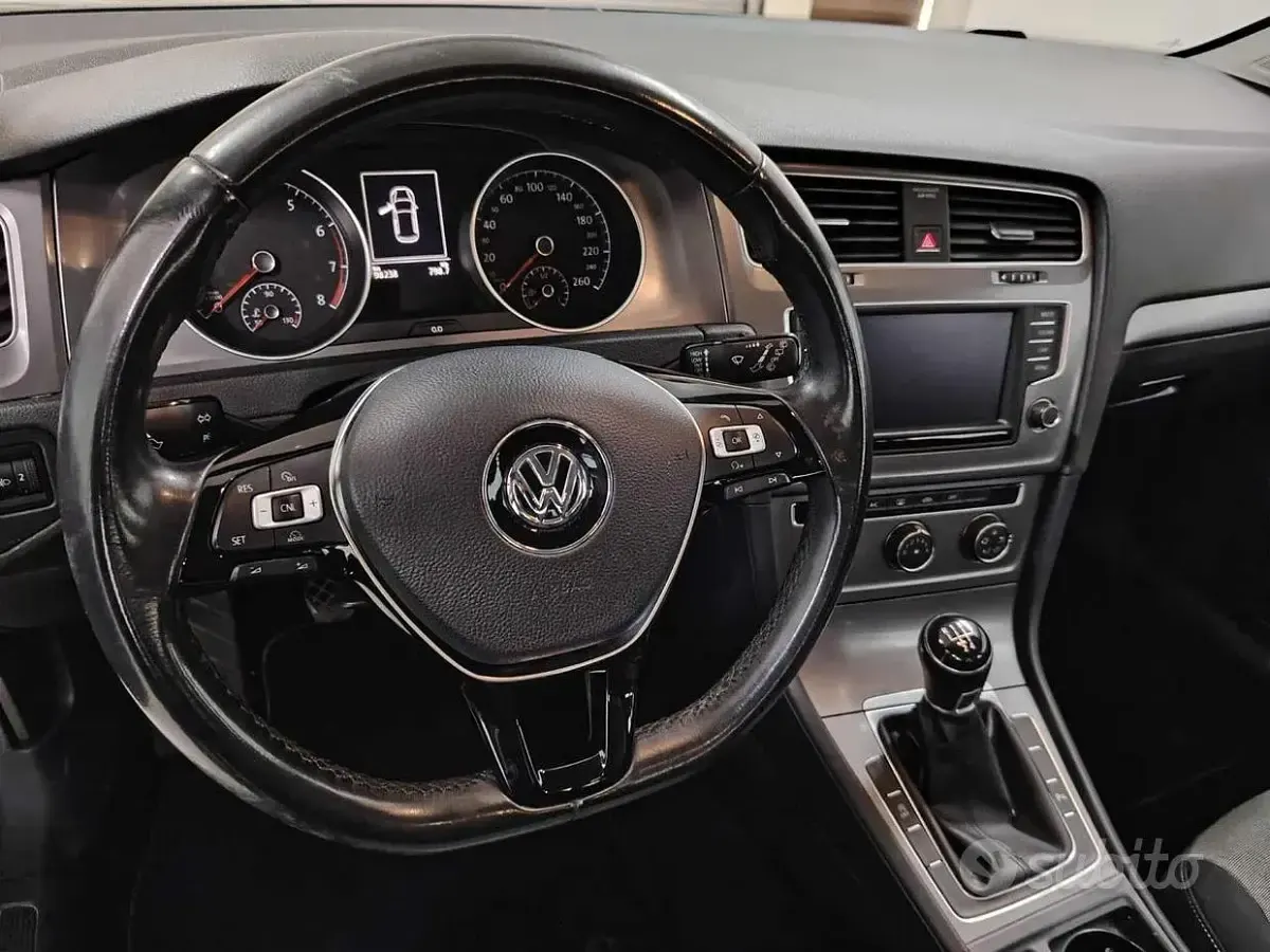 Usata VW Golf VII Trendline 84 CV (61 kW) 2016 Grigio Berlina