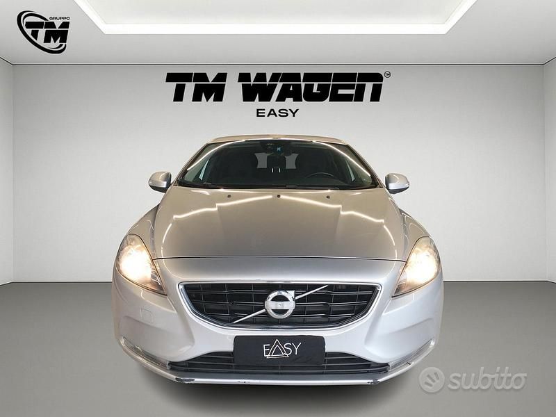Brugt Volvo V40 Momentum 115 HK (84 kW) 2015 Beige Sedan