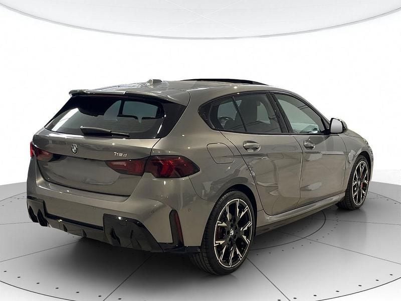 Usata BMW 118 M Sport 150 CV (110 kW) 2025 Skyscraper grey Utilitaria