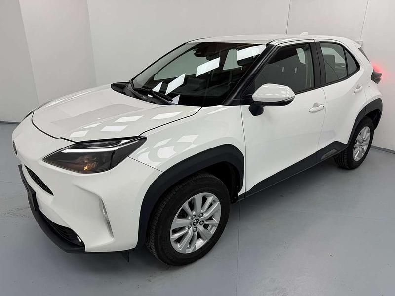 Usata Toyota Yaris Cross 125 CV (91 kW) 2023 Super white SUV