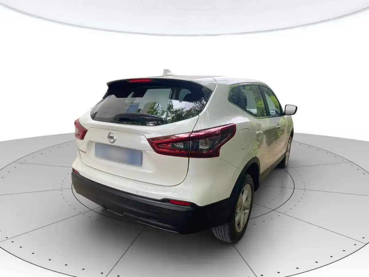 Usado Nissan Qashqai 140 HP (102 kW) 2021 Branco SUV