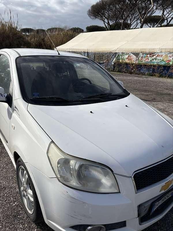 Usata Chevrolet Aveo 84 CV (61 kW) 2009 Bianco Berlina