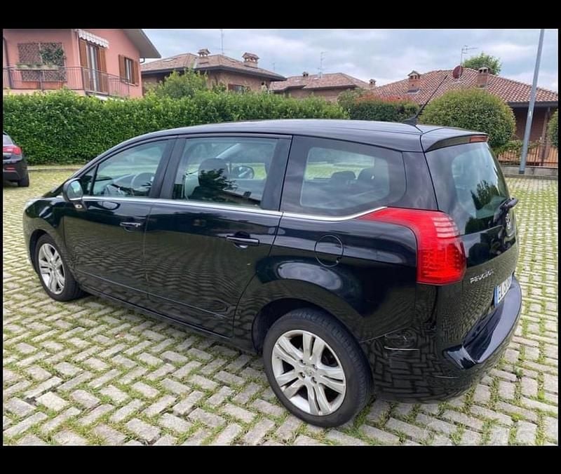 Usata Peugeot 5008 163 CV (119 kW) 2012 Nero Monovolume