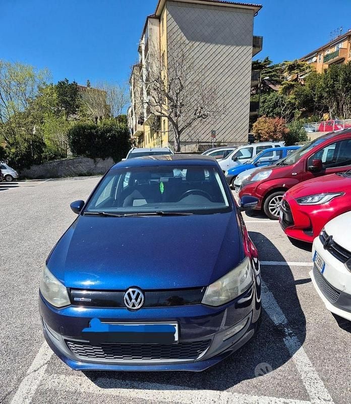 Usata VW Polo 90 CV (66 kW) 2011 Blu Utilitaria