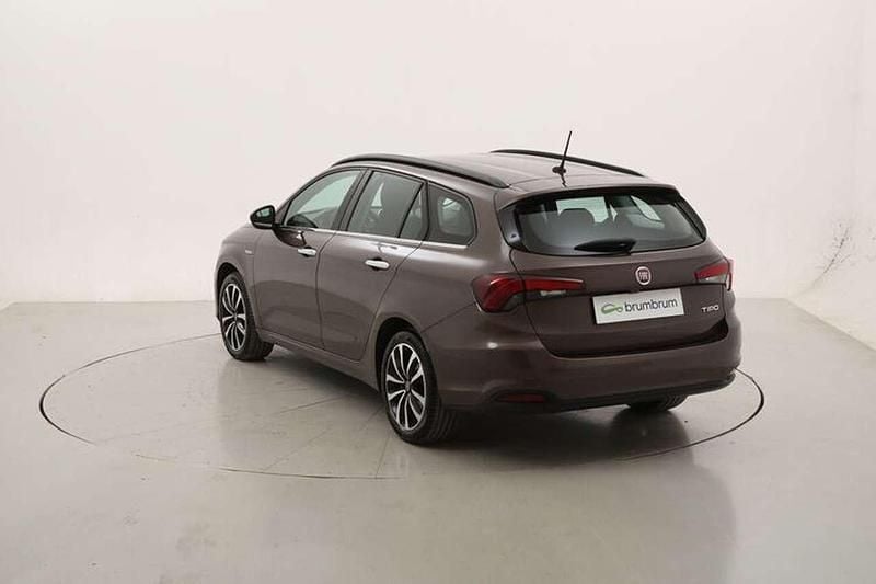 Usata Fiat Tipo Lounge 120 CV (88 kW) 2021 Marrone Station wagon